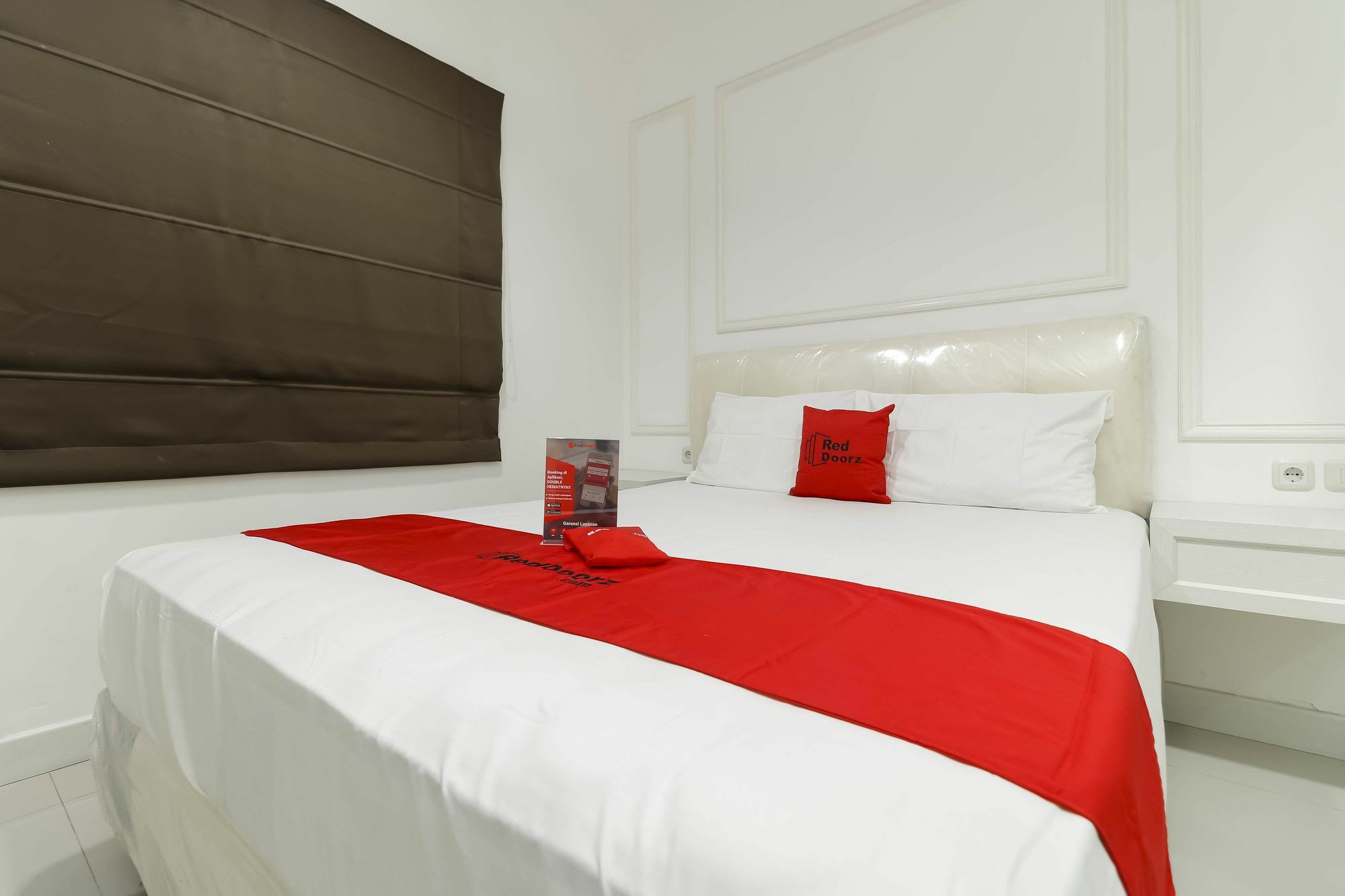Reddoorz Plus @ Setiabudi Barat Jacarta Exterior foto